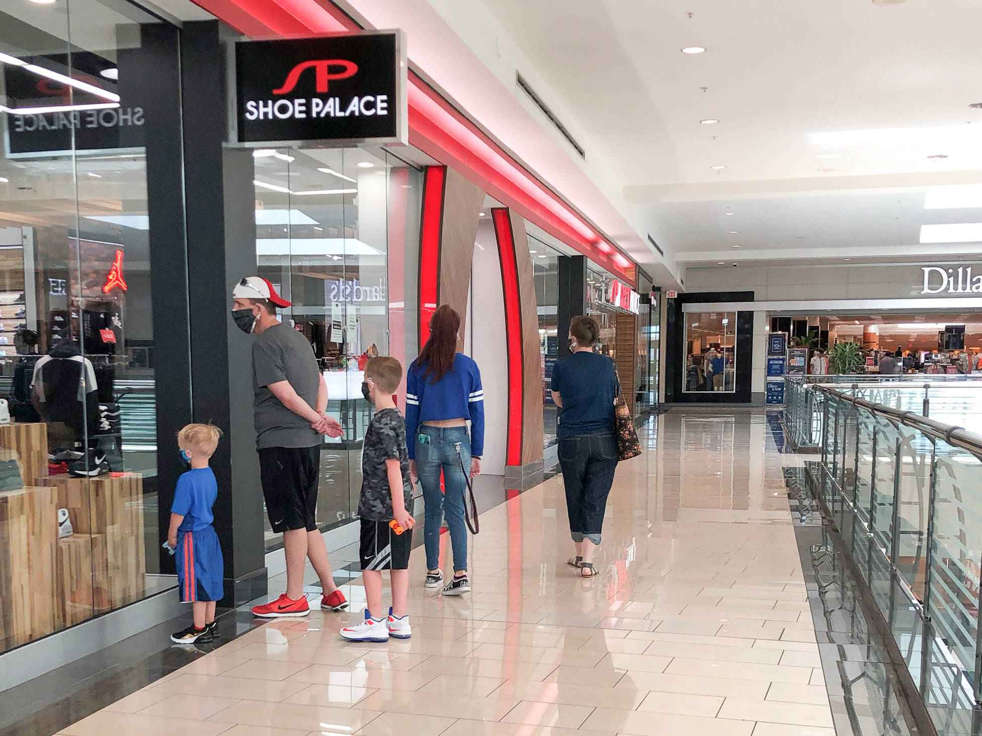 疫情告急!从这个终于强制戴口罩的新“重灾区