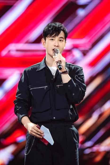 黄晓明 《乘风破浪的姐姐》第三期上线 黄晓明被指求生