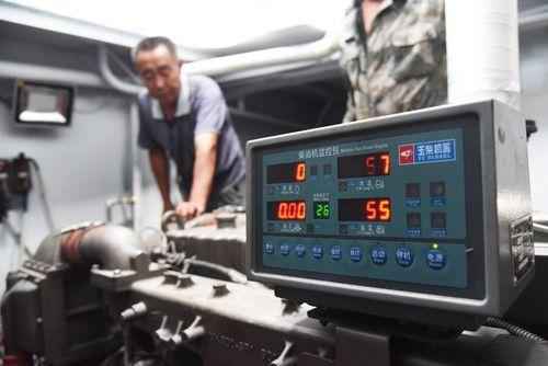 一座“四无”岛 五代“拥军船”