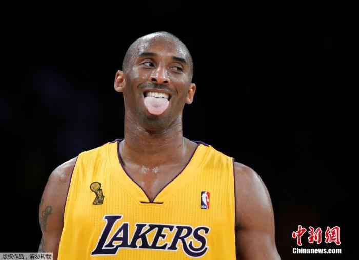 资料图:湖人时代的科比 科比入选费城体育名人堂 曾率家乡球队获州冠军