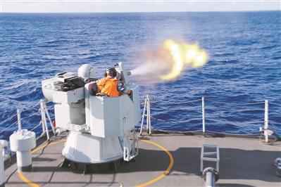 中国海军骆马湖舰实弹射击取得“优秀”成绩却