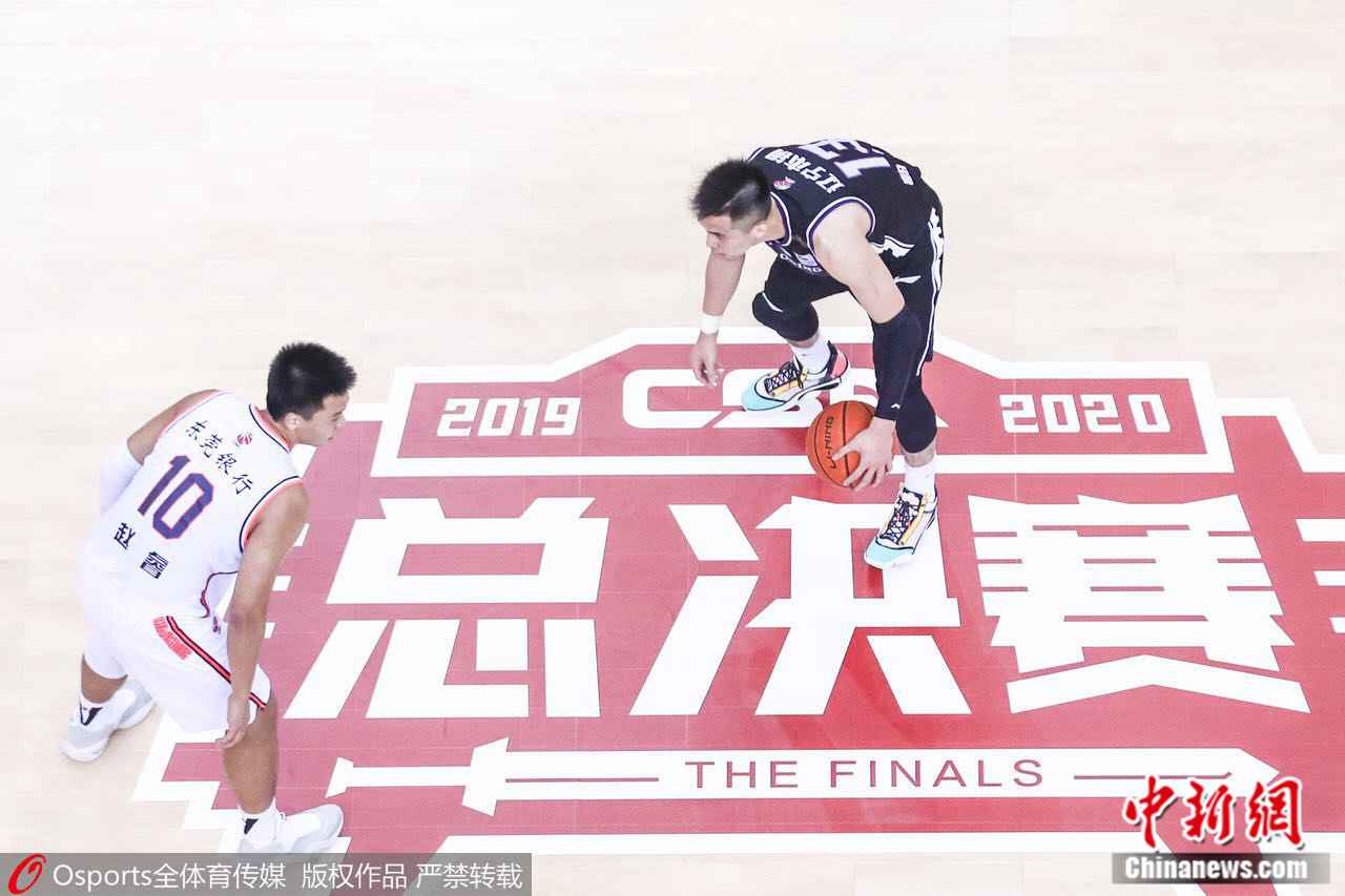 11日,2019-20赛季CBA总决赛第1场:广东宏远110:88胜辽宁飞豹。 图片来源:Osports全体育图片社 “就这?”CBA总决赛首战,为何引马布里公开吐