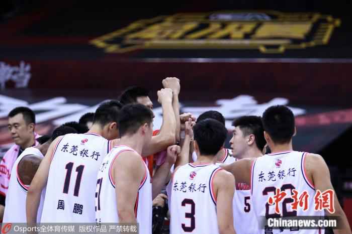 2020年8月11日,2019-2020赛季CBA总决赛第1场:广东宏远110:88胜辽宁飞豹。图片来源:Osports全体育图片社 “就这?”CBA总决赛首战,为何引马布里公开吐