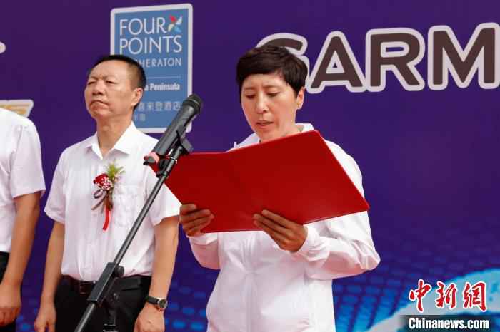 中国国家冬季铁人三项总教练王琰 吕品 摄 我国首支国家冬季铁人三项队落户黑龙江