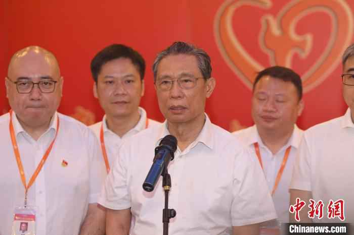 钟南山:新冠肺炎患者康复后二次感染为个别现