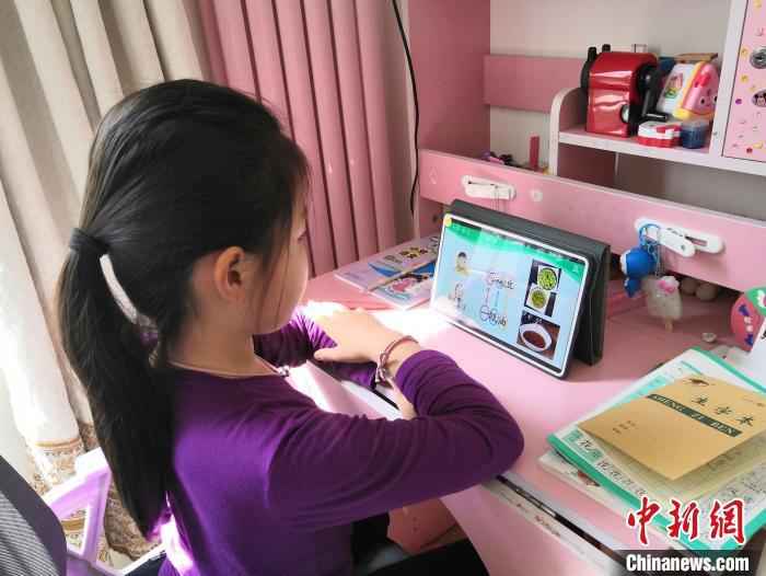 半年宅在家,教育部:中小学生近视率增加11.7