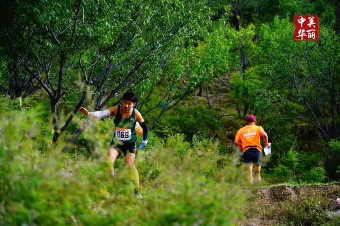 比赛现场。组委会供图 旅游城市定向系列赛张家口站:天津选手包揽女