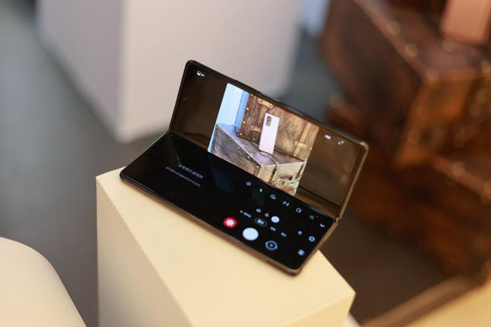 三星Galaxy Z Fold2 5G真香背后：不是谁都能玩转折叠
