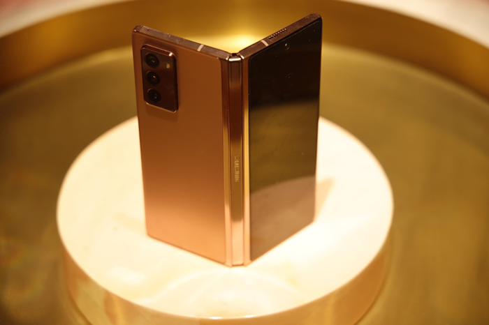 三星Galaxy Z Fold2 5G真香背后：不是谁都能玩转折叠