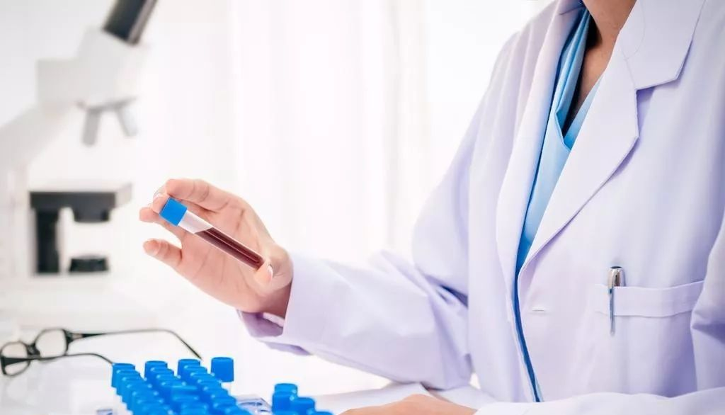 真红病友JAK基因阳性危险吗?还能转阴吗?