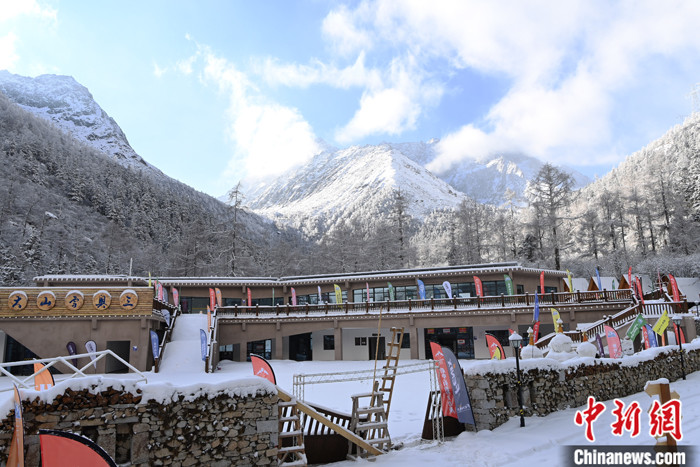 图为1月30日，四川川藏登山队训练基地。
/p中新社记者 安源 摄